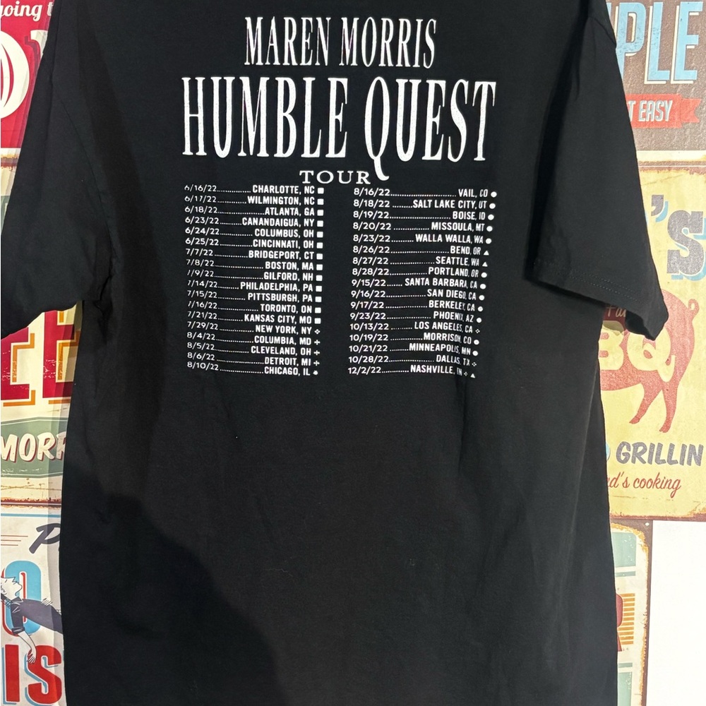 Maren Morris 2022 Humble Quest Tour Shirt in black, size L